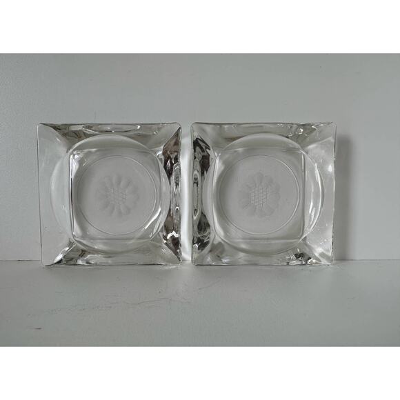 Vintage W J Hughes "Cornflower" ashtray with etched flower center, 2 available - Picture 2 of 5